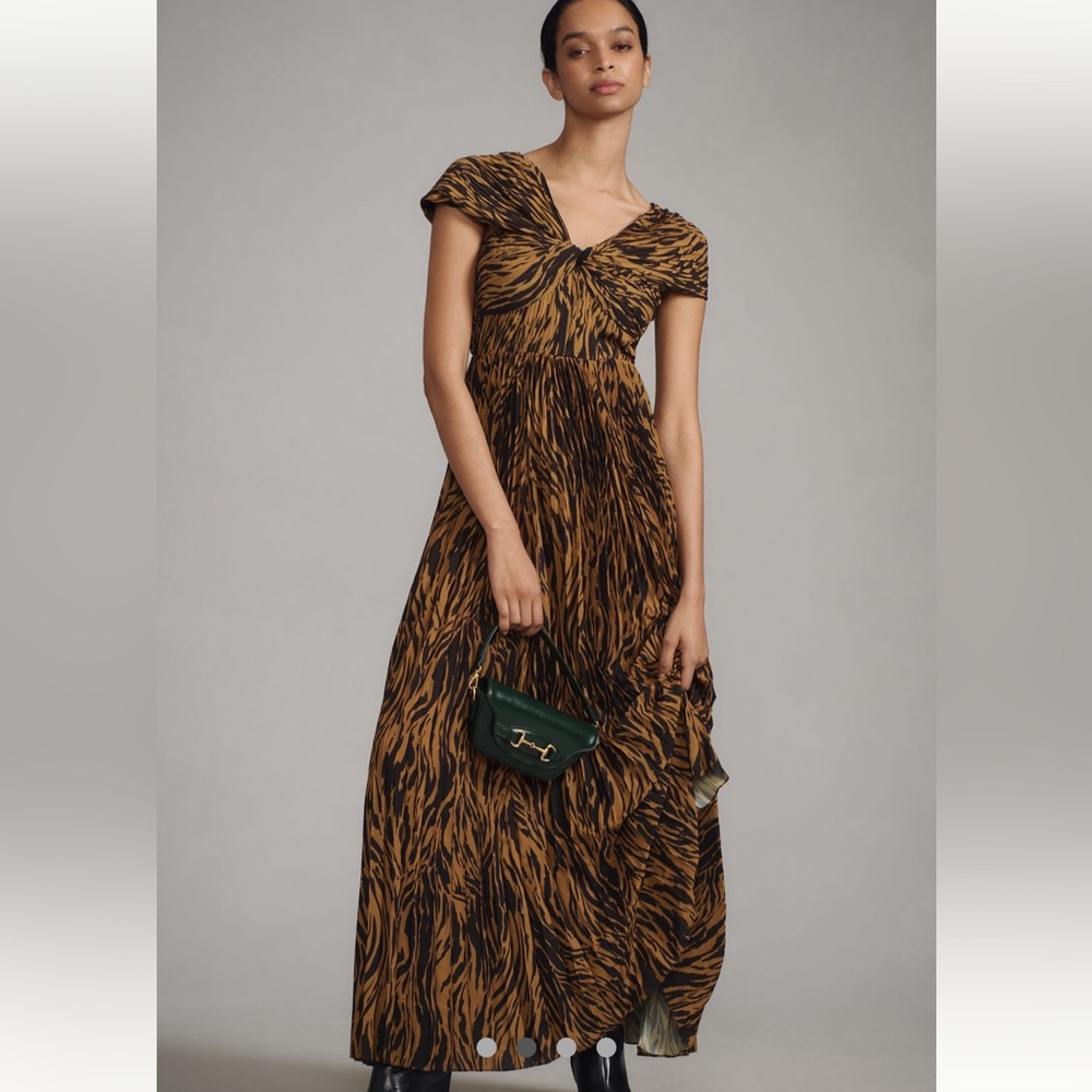 Saylor Ulla Maxi Dress - Picture 2 of 8
